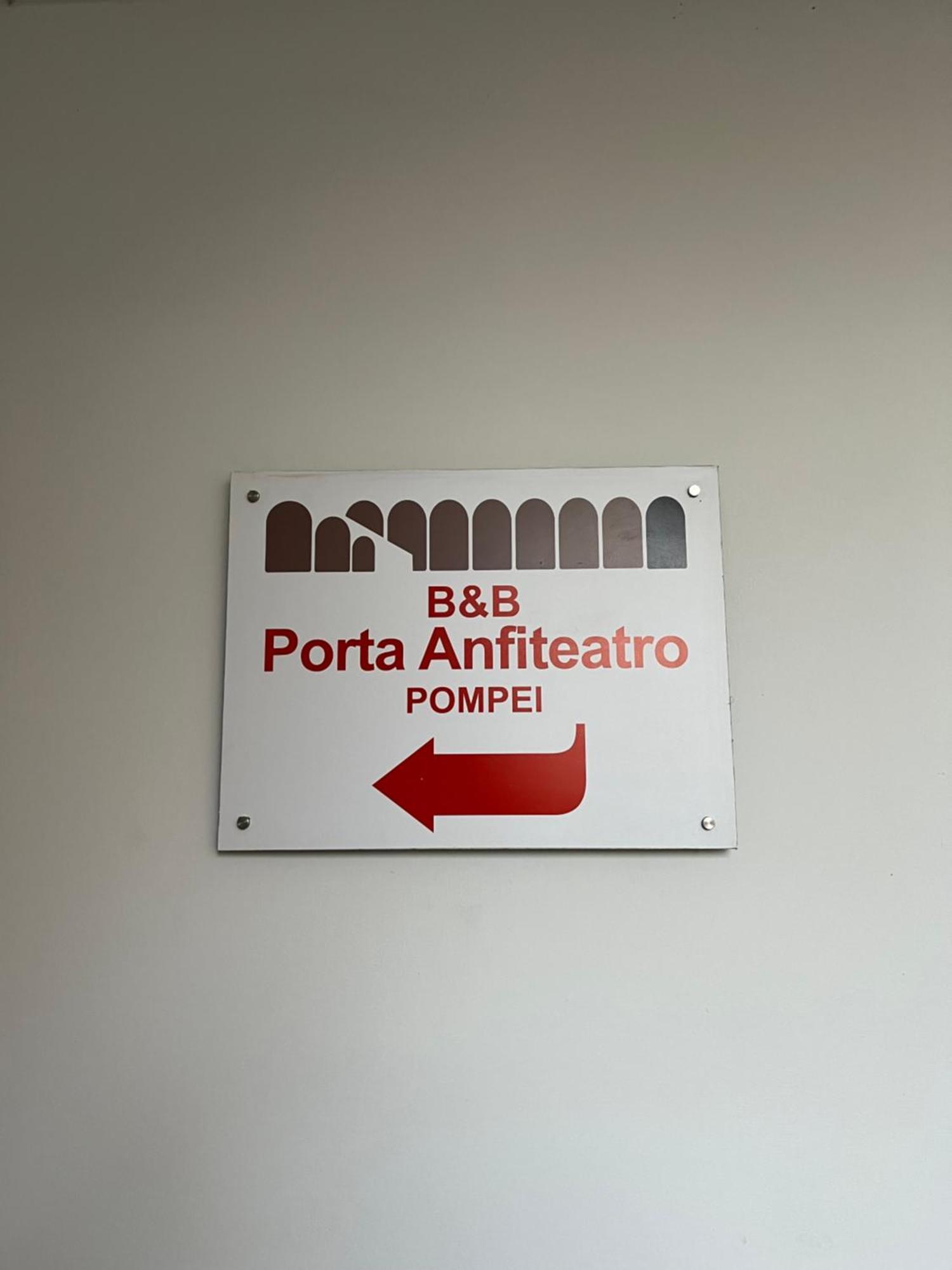 Hotel Porta Anfiteatro Pompei Exterior foto